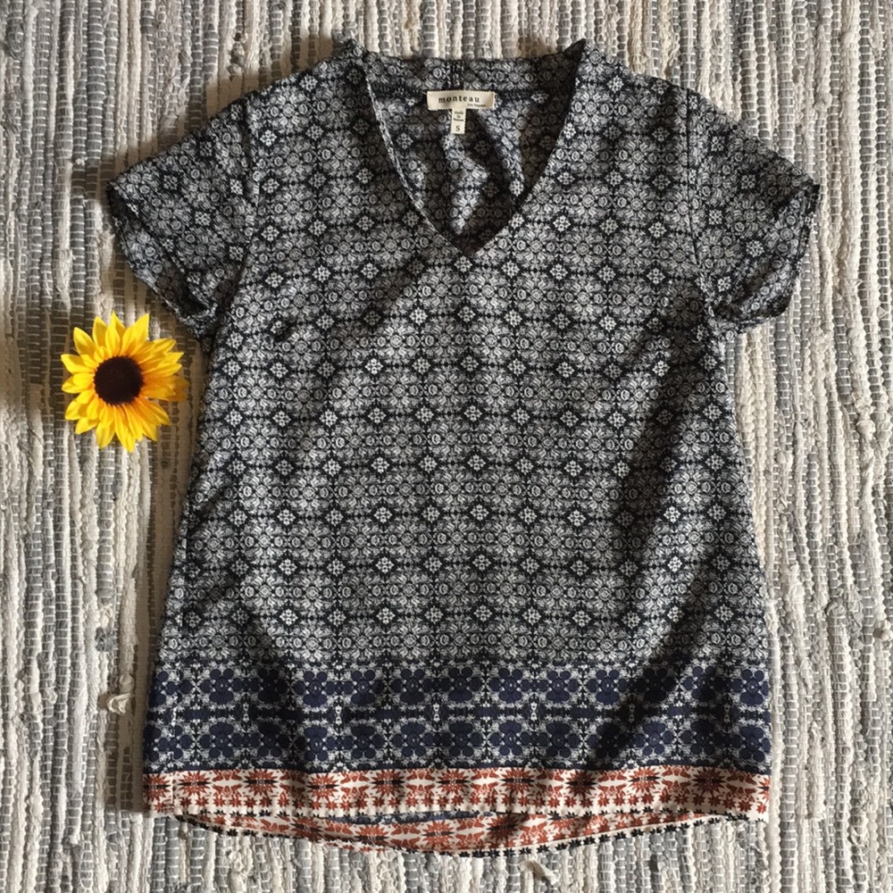 Patterned Short Sleeve Top